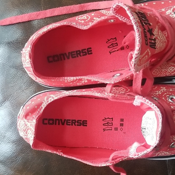 Converse Red Bandana Print Sneakers - Picture 5 of 11